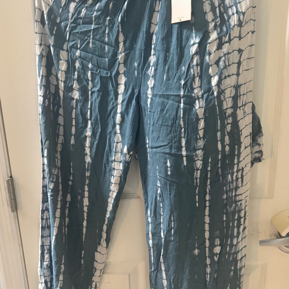 Blue and White Tie-Dye Pants and Crop Top with Flutter sleeve